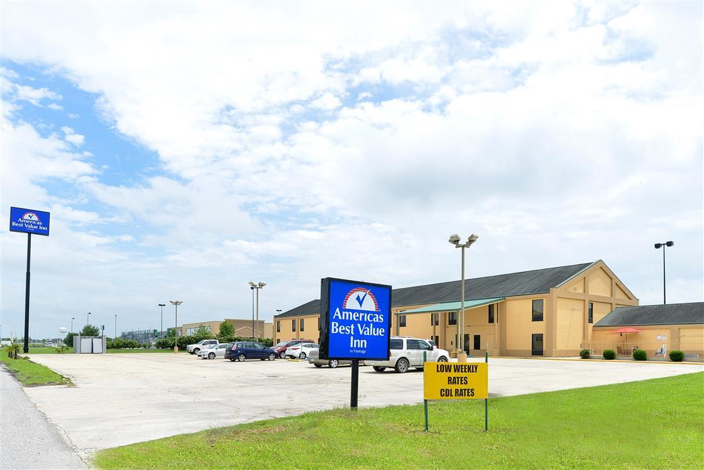 Executive Inn & Suites Breaux Bridge, La Exteriör bild